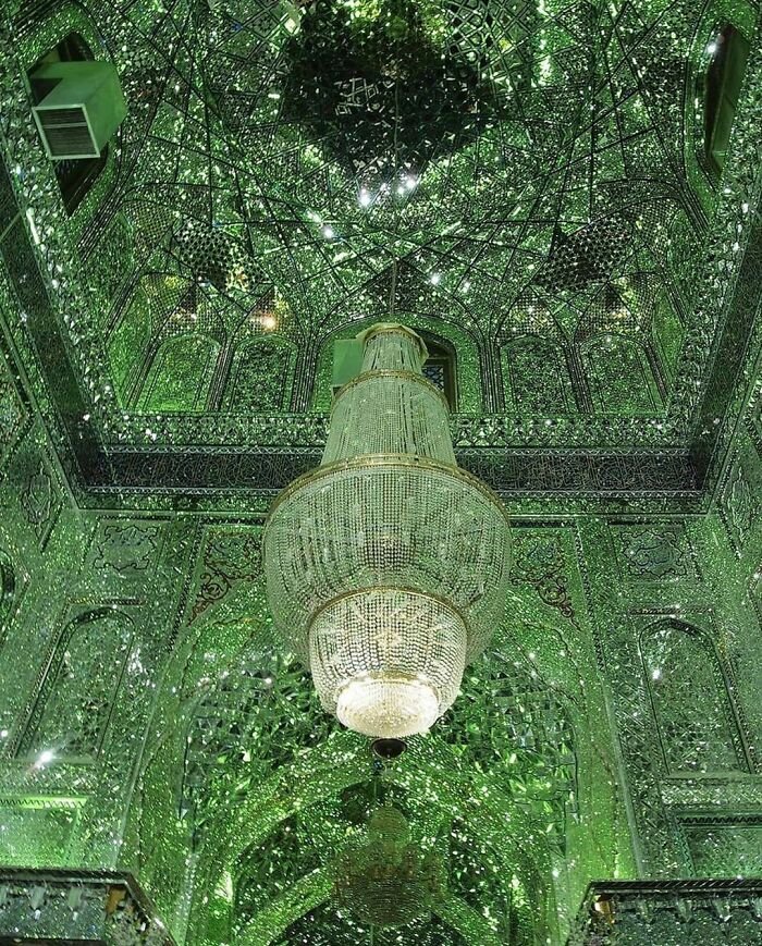 Places Of Power: 30 Examples Of Beautiful Interior Design